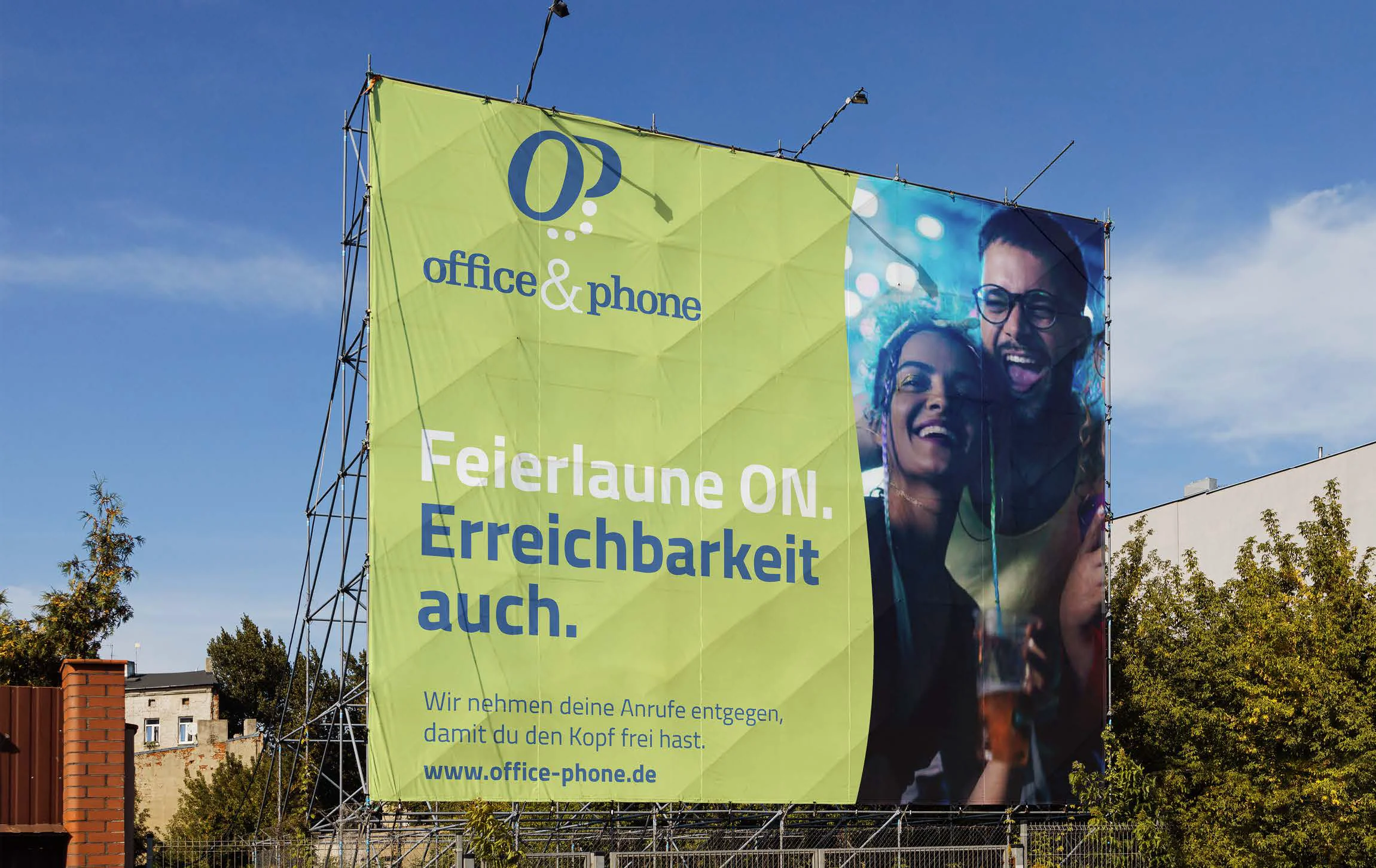 office & phone &ndash; OOH-Kampagne Rebranding